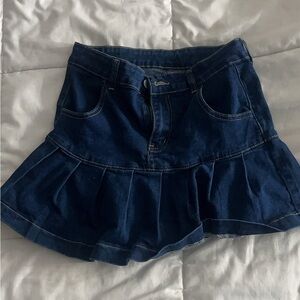 Mini pleated jean skirt